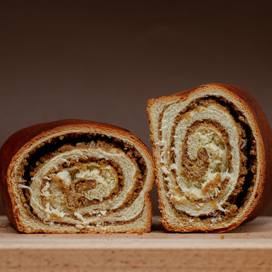 Cozonac cu umplutură de nucă, 0.5 kg