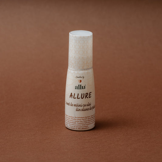 Allure - Cremă de mâini cu ulei din alune de pădure, 50g