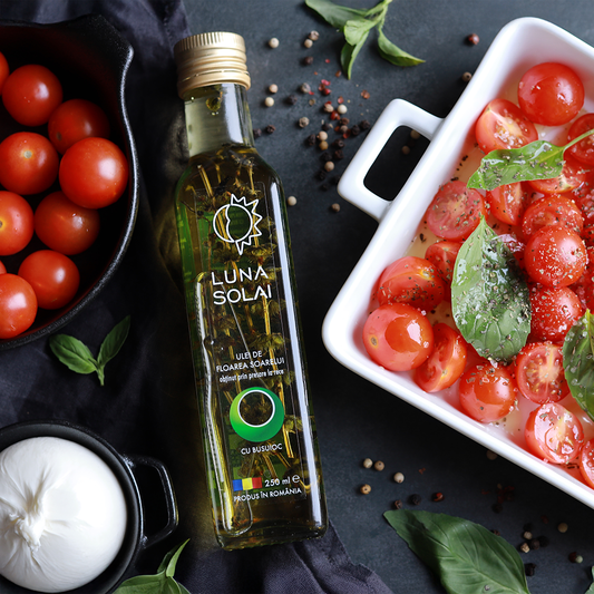 Ulei de Floarea Soarelui presat la rece cu busuioc, Luna Solai, 250 ml